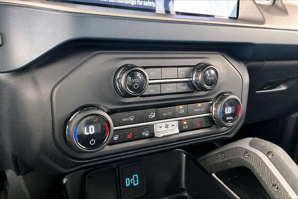 Certified 2024 Ford Bronco Outer Banks AWD/4WD image 31