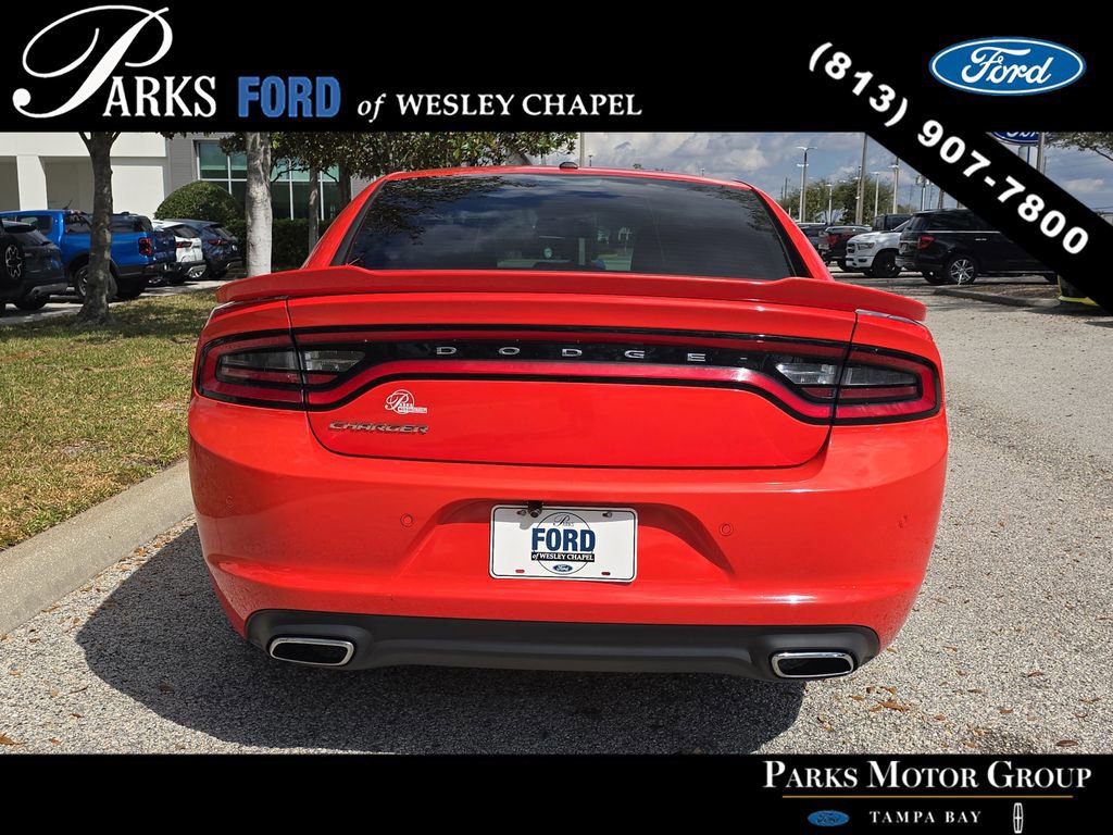 Used 2017 Dodge Charger SE w/ Popular Equipment Group image 4
