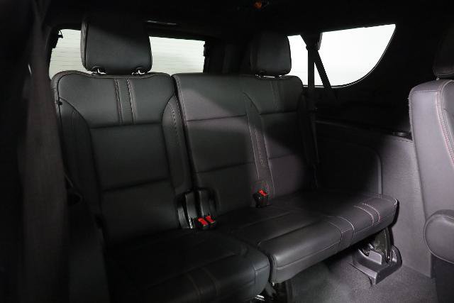 Used 2022 Chevrolet Suburban RST w/ Sport Performance Package AWD/4WD image 13