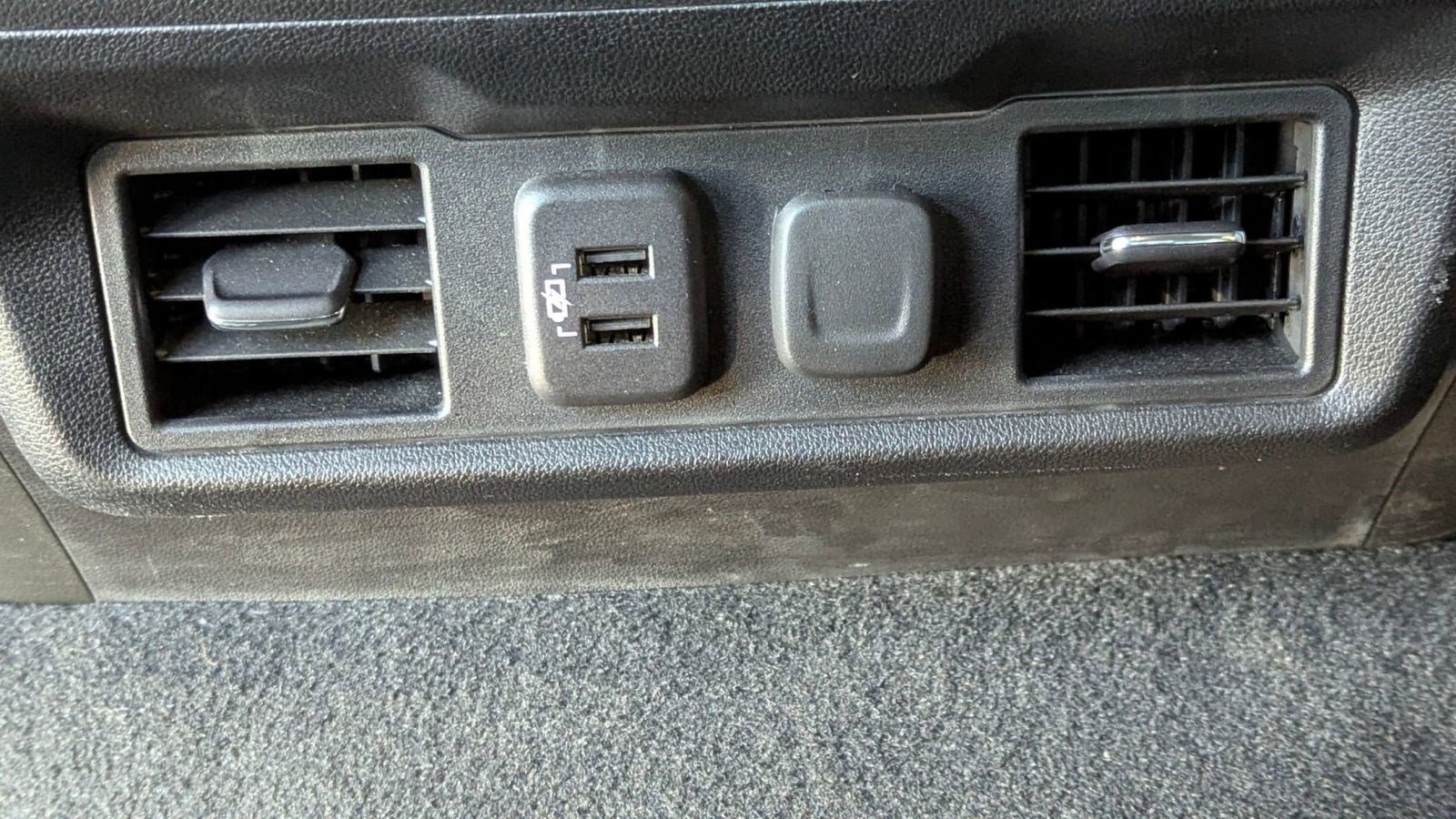 Used 2021 Chevrolet Silverado 1500 RST w/ Bed Protection Package image 23