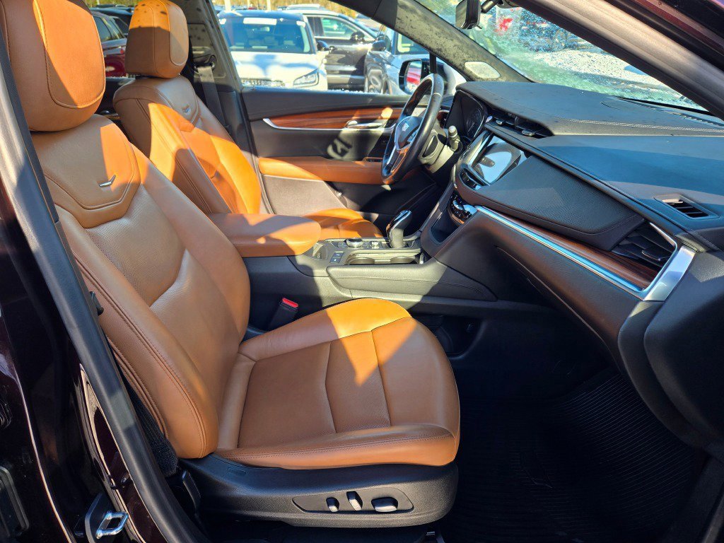 Used 2021 Cadillac XT5 Premium Luxury image 8