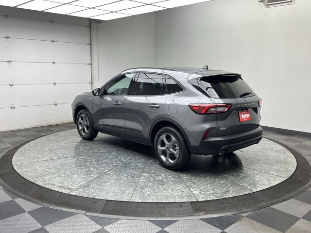 Certified 2025 Ford Escape ST-Line AWD/4WD image 2