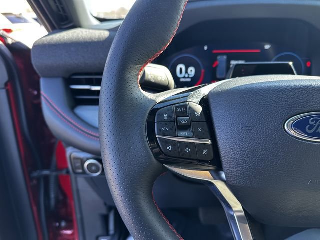 Certified 2025 Ford Explorer ST-Line w/ ST-Line Street Pack image 29