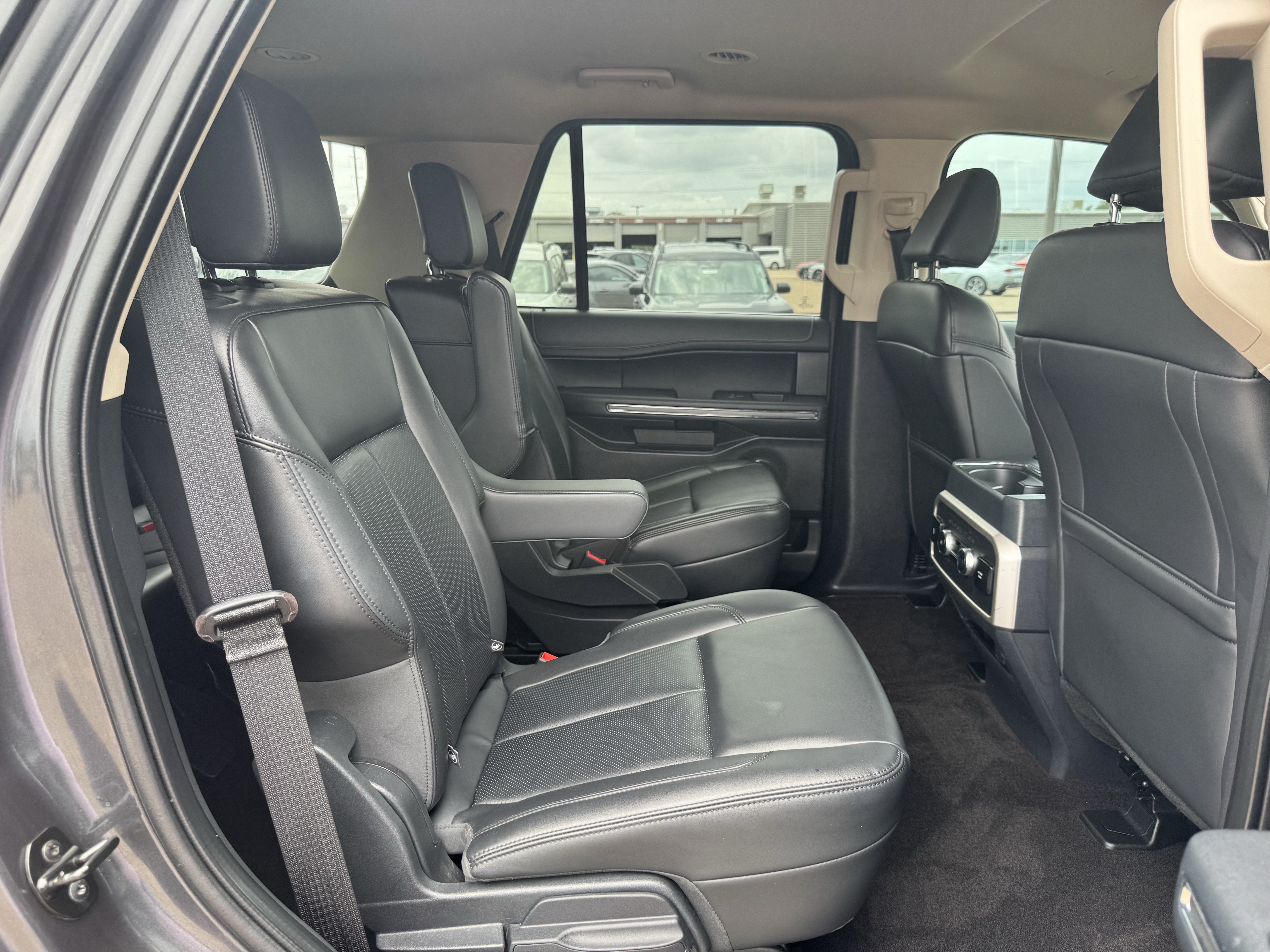 Certified 2023 Ford Expedition XLT RWD image 30