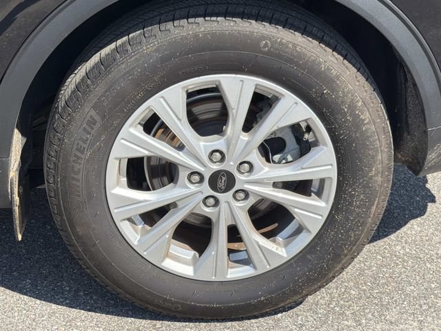 Certified 2025 Ford Escape Active FWD image 15