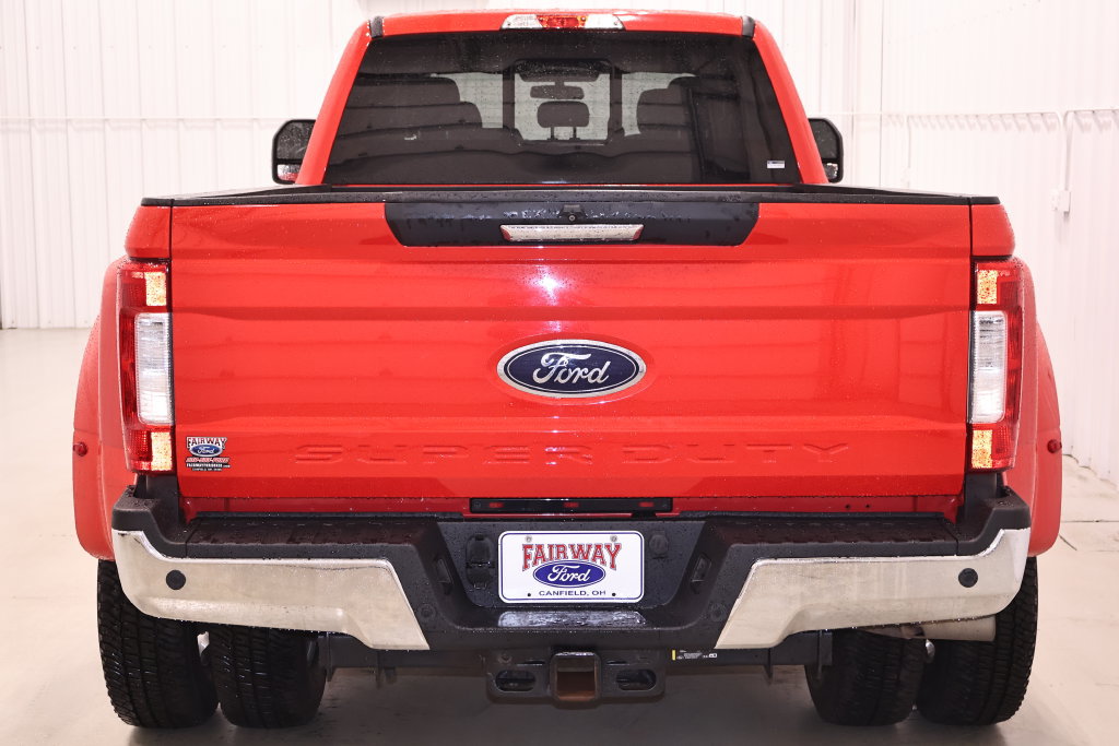 Certified 2019 Ford F350 XLT w/ XLT Premium Package AWD/4WD image 9