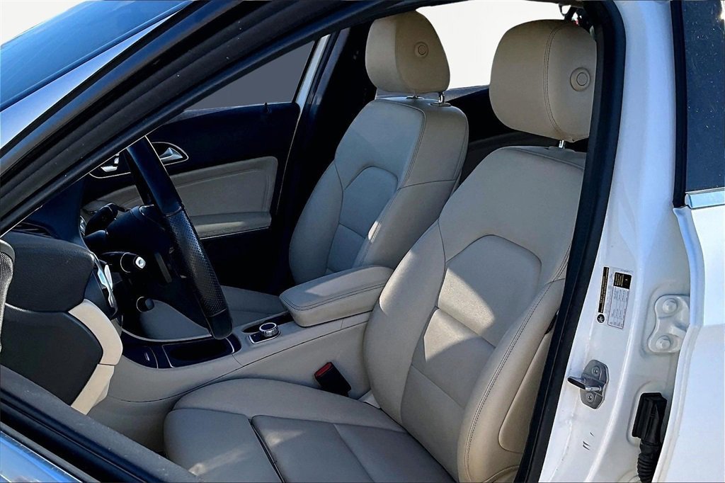 Used 2019 Mercedes-Benz GLA 250 4MATIC image 25