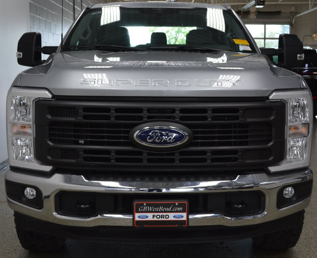 Certified 2023 Ford F250 XL w/ XL Off-Road Package AWD/4WD image 8