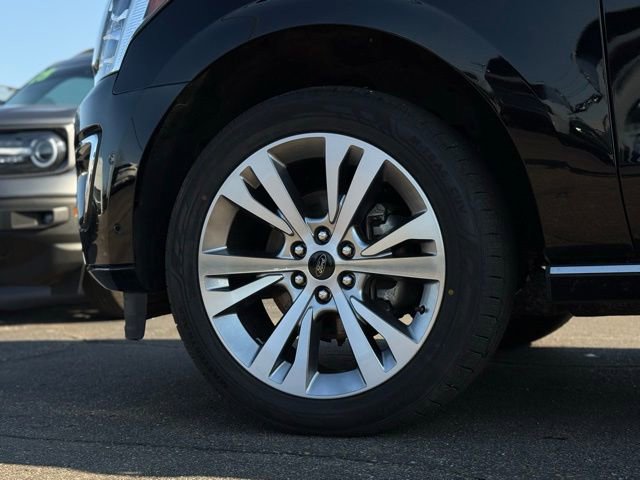 Certified 2021 Ford Expedition Max Platinum image 48