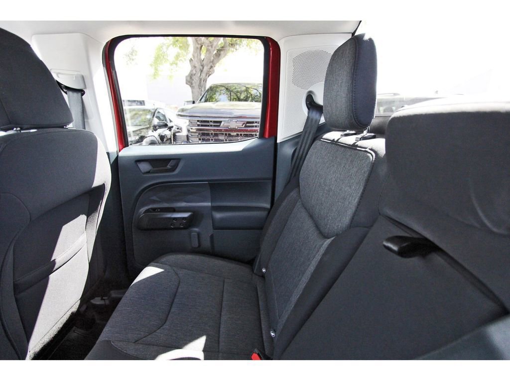 Certified 2025 Ford Maverick XLT w/ Black Appearance Package image 13