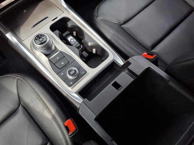 Certified 2024 Ford Explorer XLT w/ Equipment Group 202A AWD/4WD image 15