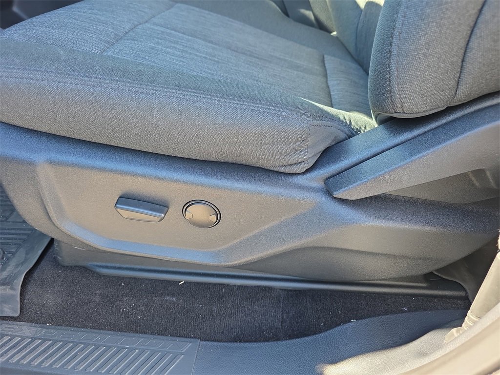 Certified 2023 Ford Expedition Max XLT image 13