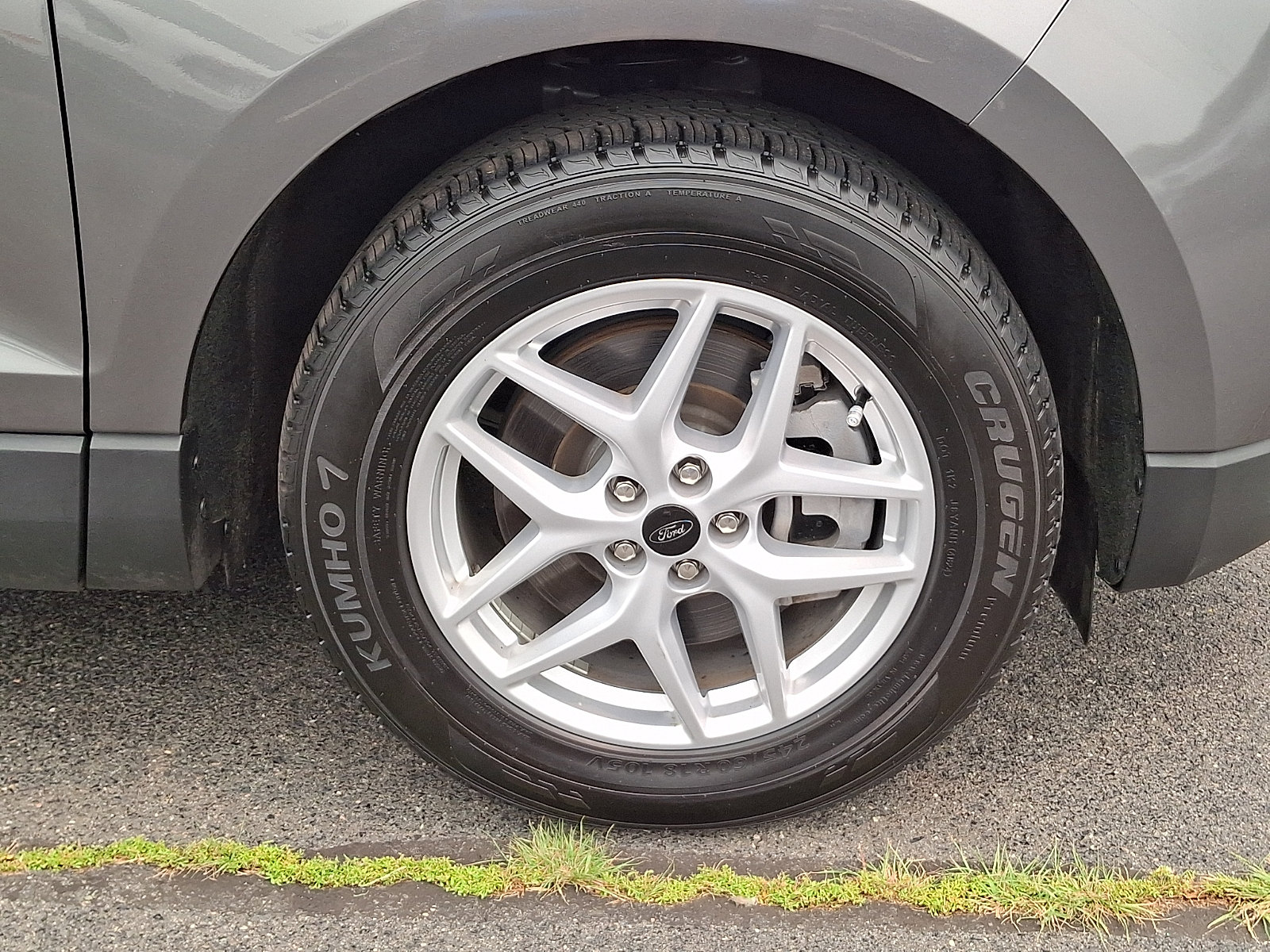 Certified 2024 Ford Edge SEL AWD/4WD image 9
