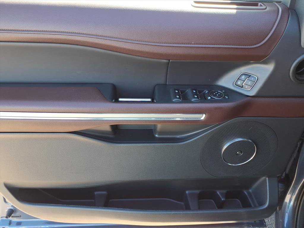 Certified 2023 Ford Expedition Limited AWD/4WD image 12
