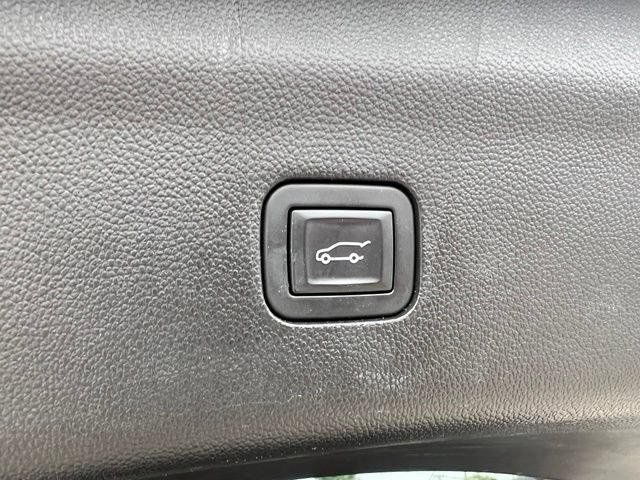 Used 2019 Buick Enclave Avenir w/ Avenir Technology Package AWD/4WD image 27