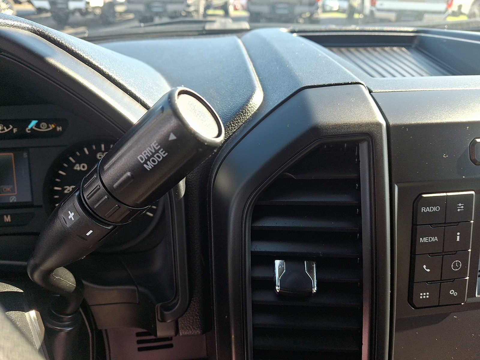 Certified 2020 Ford F150 XL w/ Equipment Group 101A Mid image 15