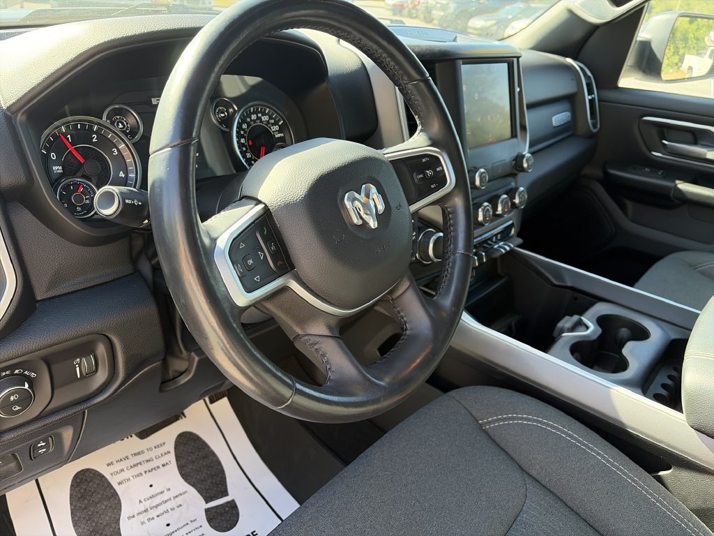 Used 2022 RAM 1500 Big Horn AWD/4WD image 11