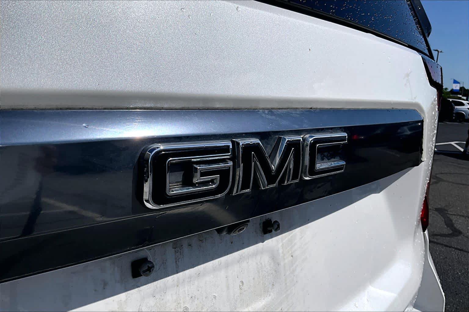 Used 2024 GMC Yukon AT4 w/ AT4 Premium Plus Package AWD/4WD image 31