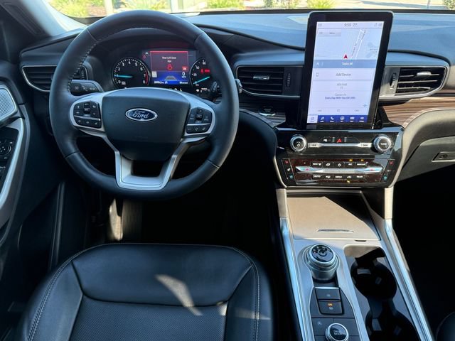 Certified 2024 Ford Explorer Limited w/ Limited Technology Package AWD/4WD image 8