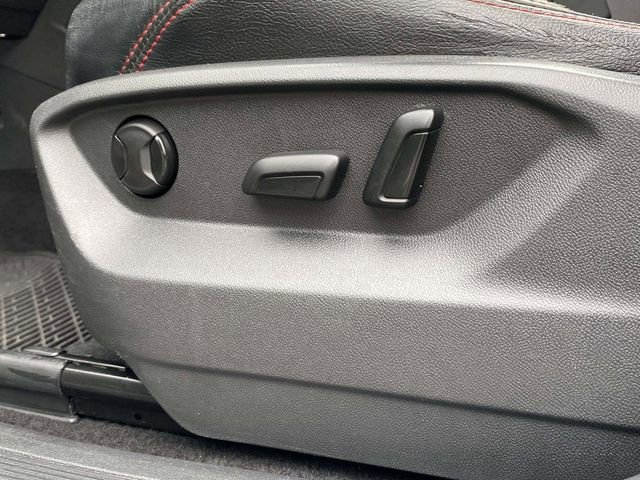 Used 2018 Volkswagen Tiguan SEL image 21