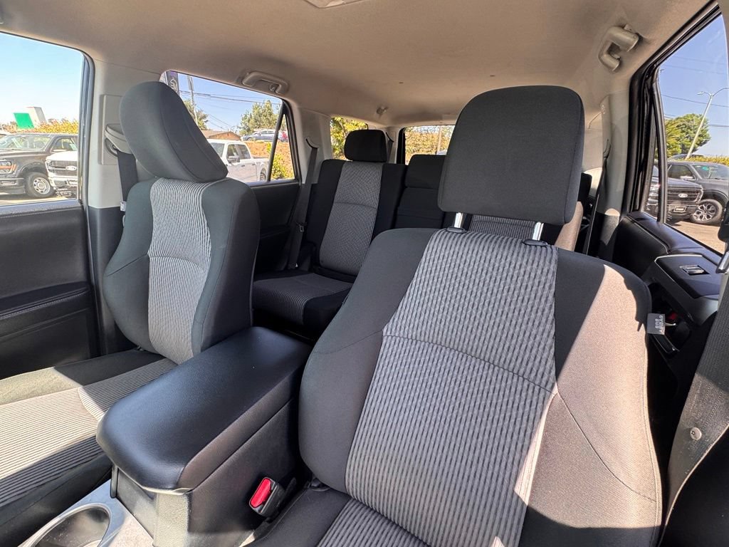 Used 2022 Toyota 4Runner SR5 RWD image 19