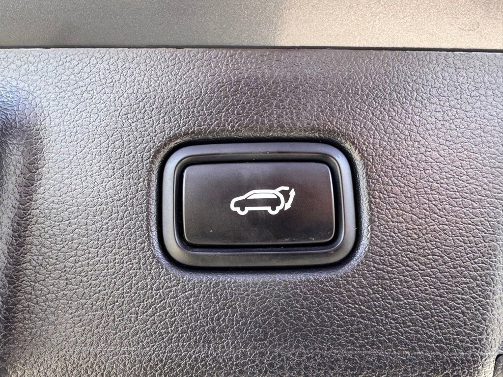 Used 2020 Hyundai Palisade SEL w/ Convenience Package FWD image 14