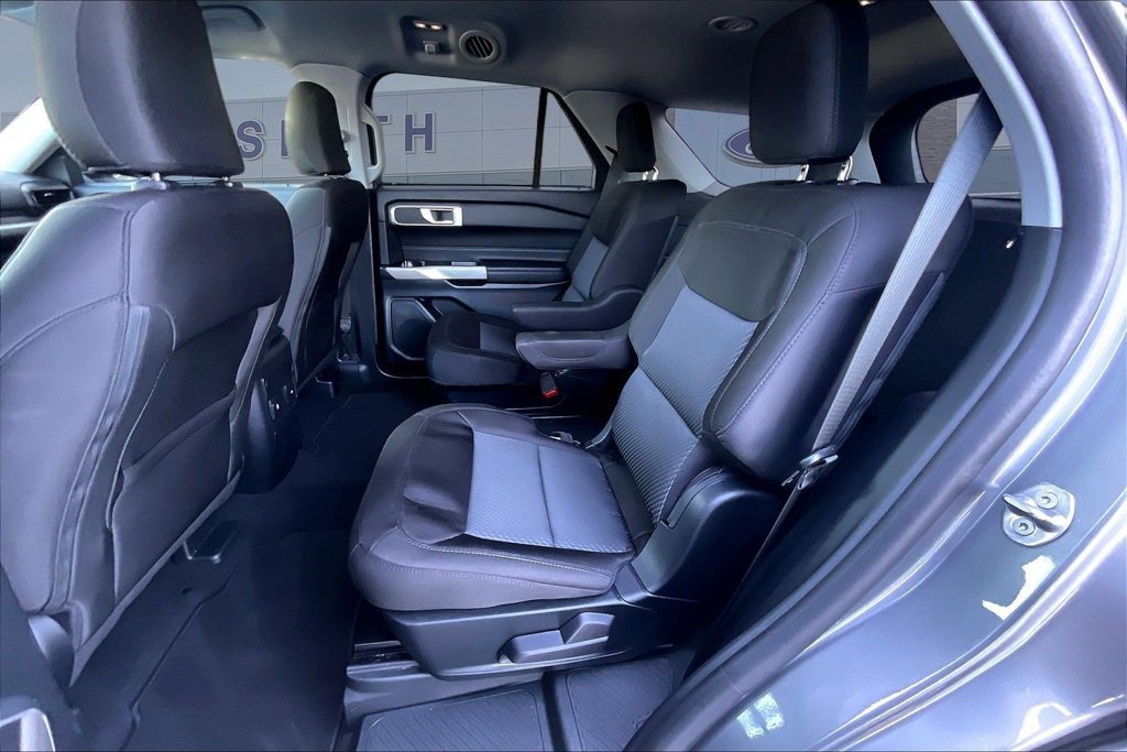 Certified 2023 Ford Explorer XLT RWD image 22