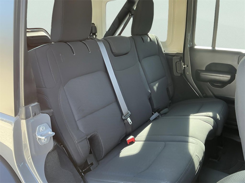 Used 2019 Jeep Wrangler Unlimited Sport image 18