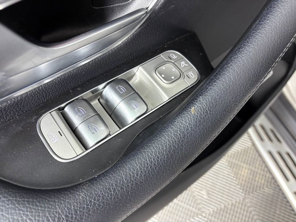Used 2023 Mercedes-Benz GLE 350 4MATIC image 13