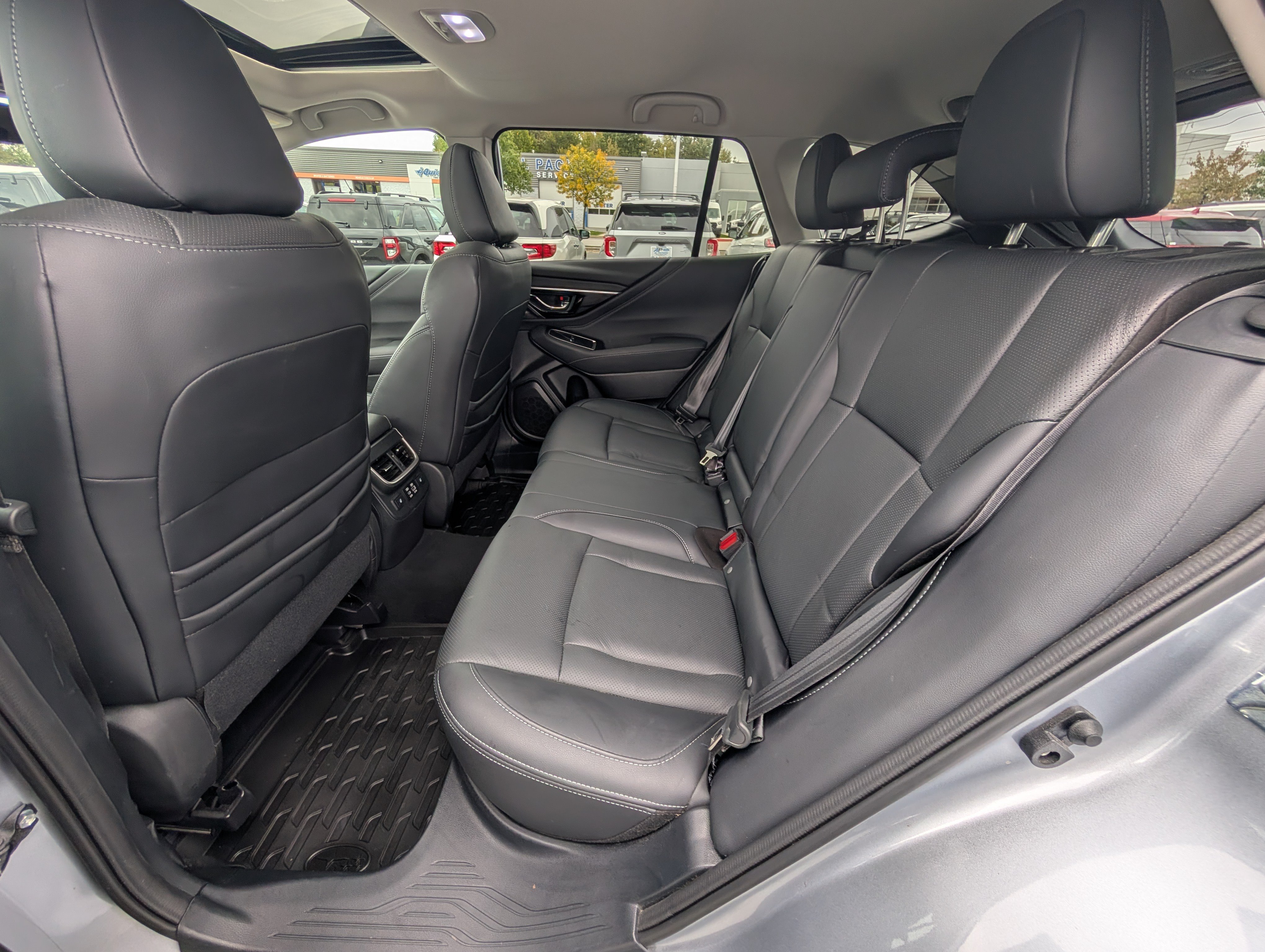 Used 2024 Subaru Outback Touring XT AWD/4WD image 14
