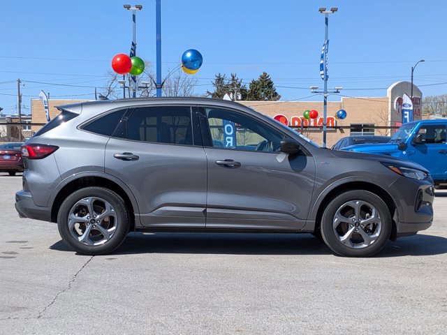 Certified 2024 Ford Escape ST-Line w/ Tech Pack #1 AWD/4WD image 3