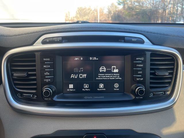 Used 2018 Kia Sorento AWD image 19