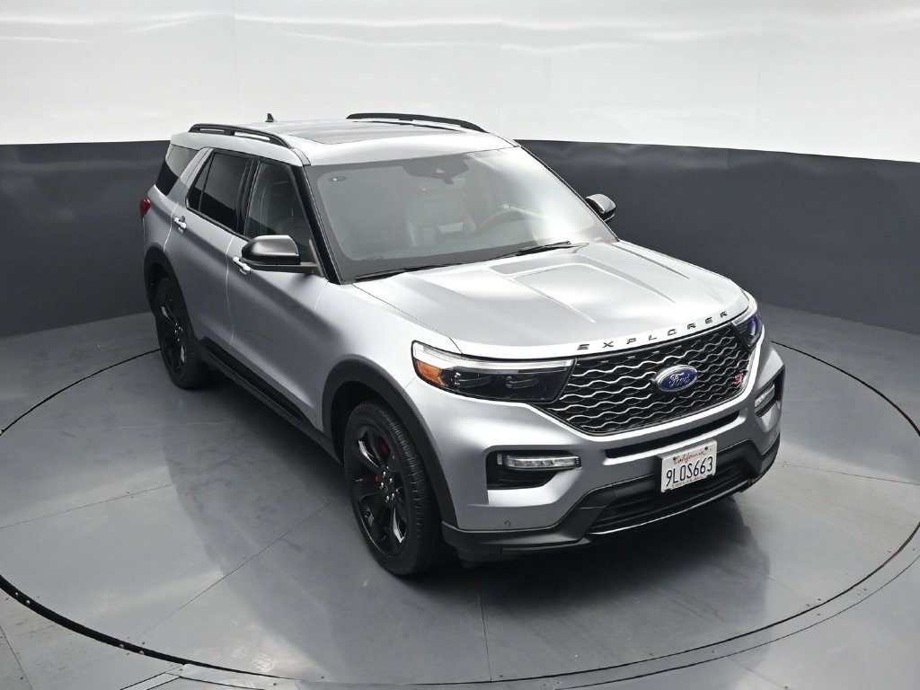 Certified 2023 Ford Explorer ST w/ Equipment Group 401A AWD/4WD image 40