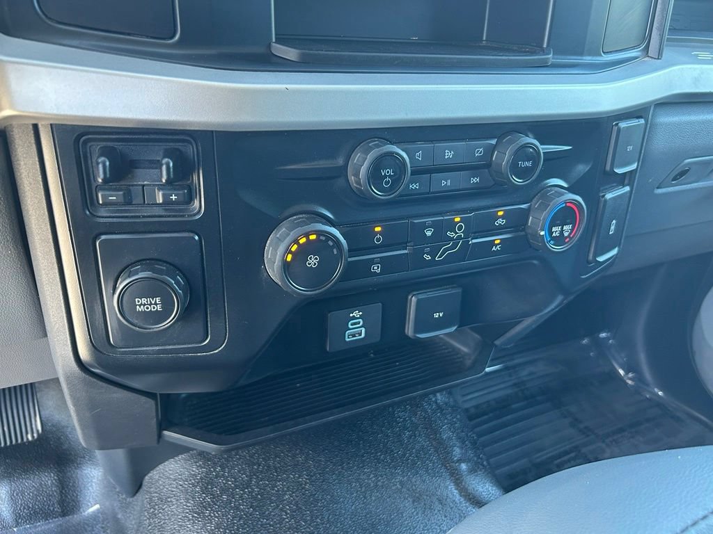 Certified 2024 Ford F550 2WD Regular Cab Super Duty image 28