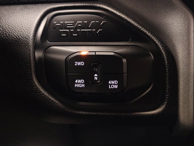 Used 2025 RAM 2500 Big Horn AWD/4WD image 38