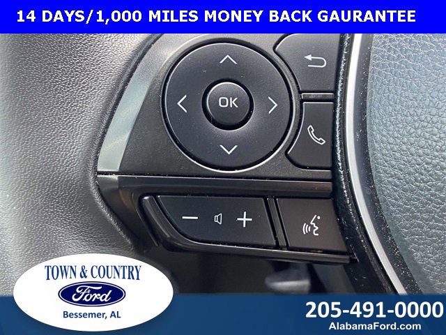 Used 2021 Toyota RAV4 XLE Premium image 17