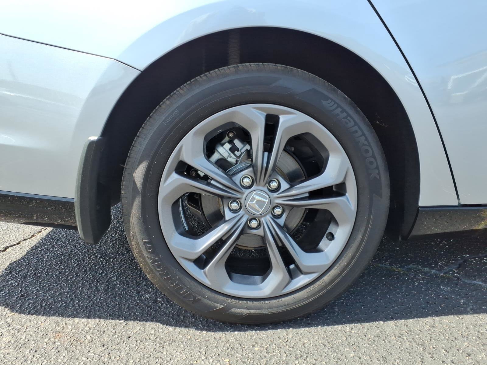 Used 2025 Honda Accord EX-L image 10