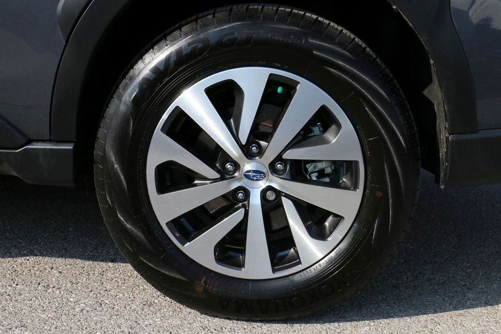 Used 2025 Subaru Outback Premium image 9