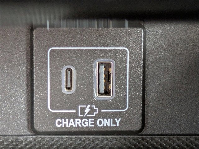 Used 2019 Nissan Pathfinder SV image 21