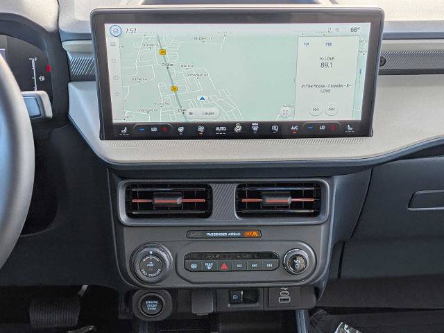 Certified 2025 Ford Maverick Lariat AWD/4WD image 18