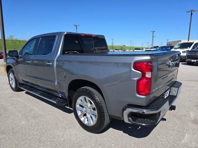Used 2022 Chevrolet Silverado 1500 LTZ w/ LTZ Premium Package AWD/4WD image 3