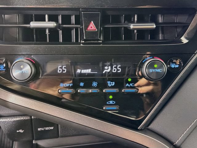 Used 2024 Toyota Camry SE FWD image 18