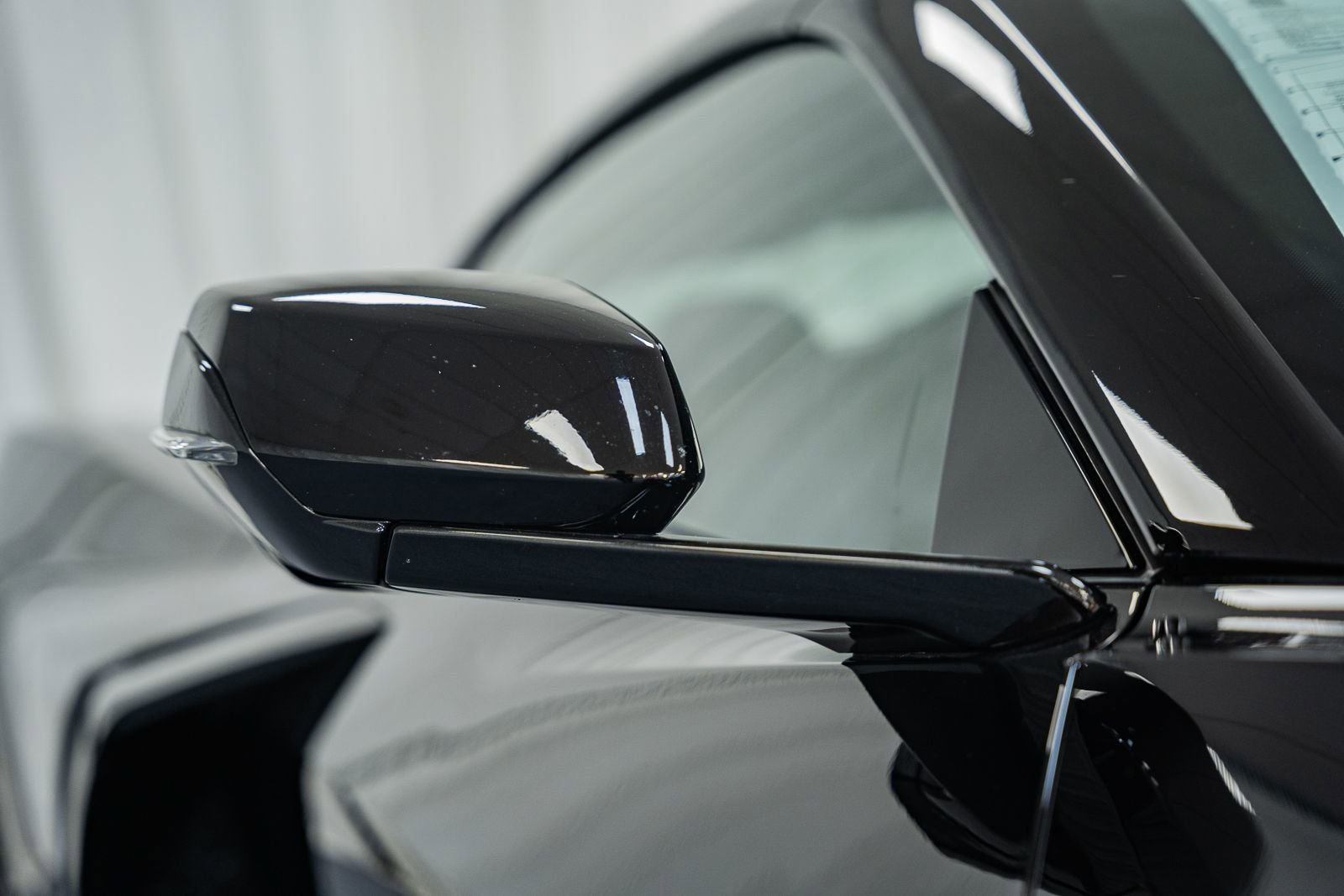 Used 2022 Chevrolet Corvette Stingray Coupe w/ 1LT image 18