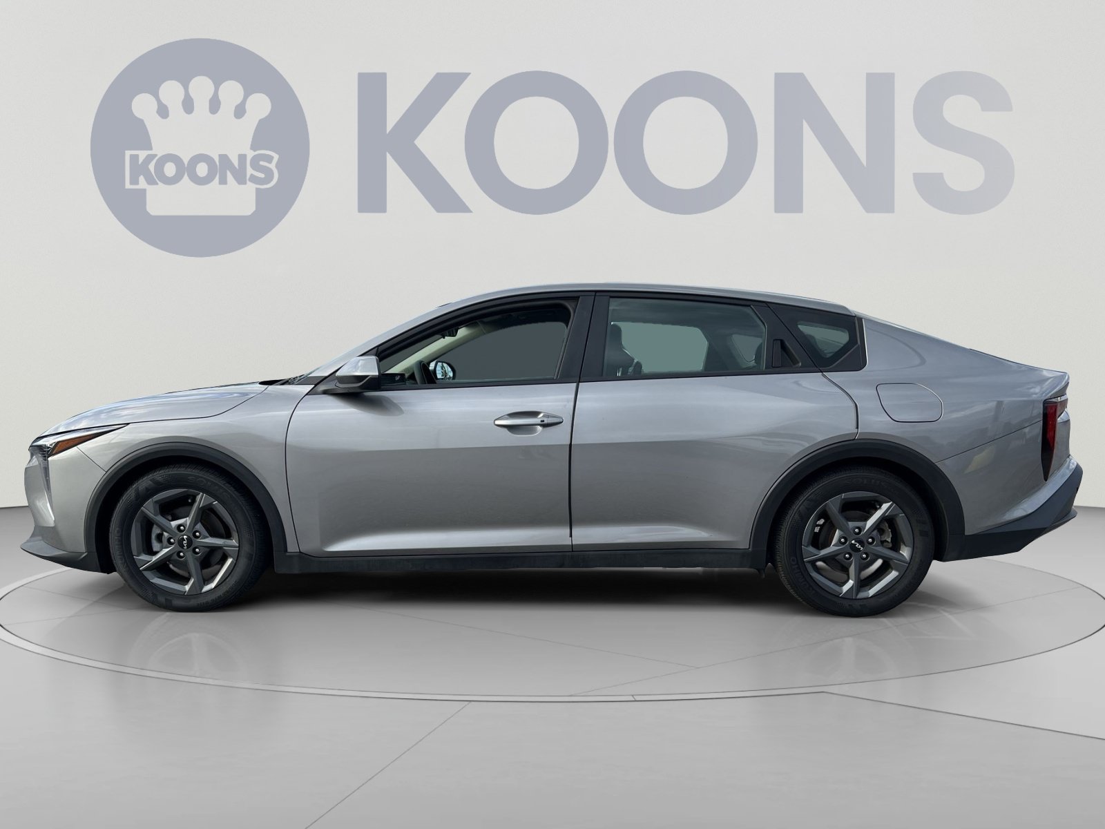 Used 2025 Kia K4 FWD image 2