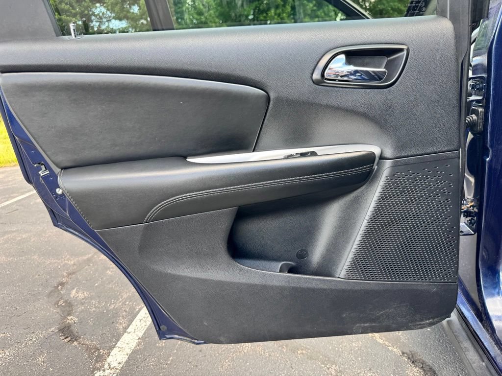 Used 2019 Dodge Journey SE FWD image 28