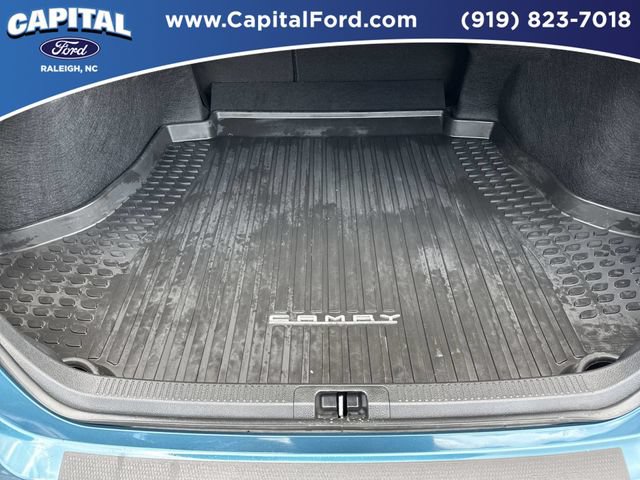 Used 2025 Toyota Camry SE FWD image 16