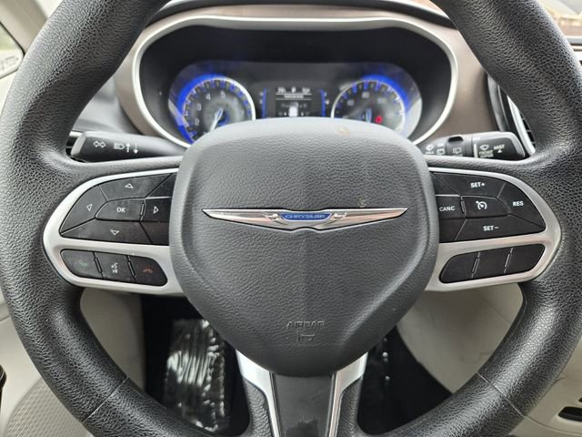 Used 2021 Chrysler Voyager Lxi FWD image 25