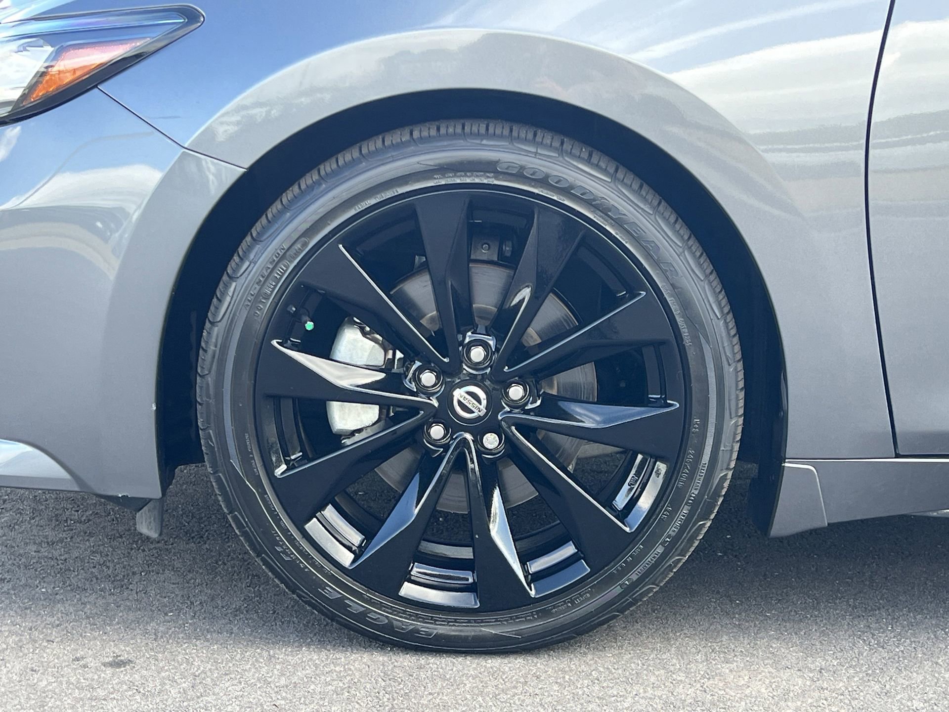 Used 2021 Nissan Maxima SR w/ Sport Mat Group image 32