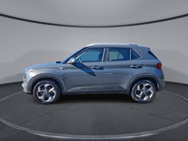 Used 2024 Hyundai Venue SEL FWD image 5