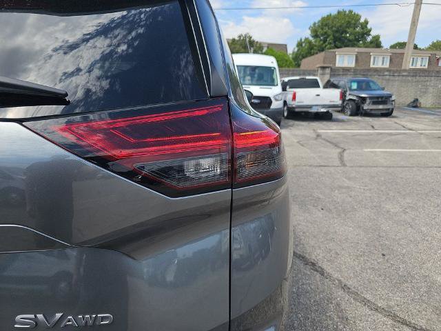 Used 2024 Nissan Rogue SV AWD/4WD image 33